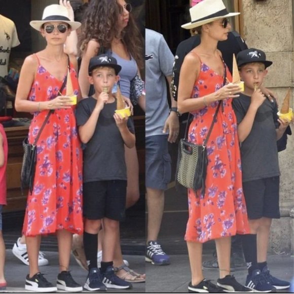 House Of Harlow 1960 Revolve Red Floral Flowy Midi Dress - Size Medium - Picture 2 of 12